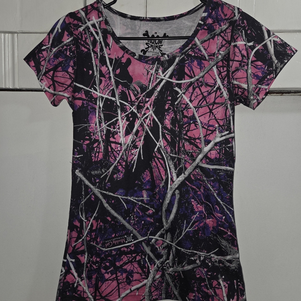 Moonshine Camo Muddy Girl Tee Medium